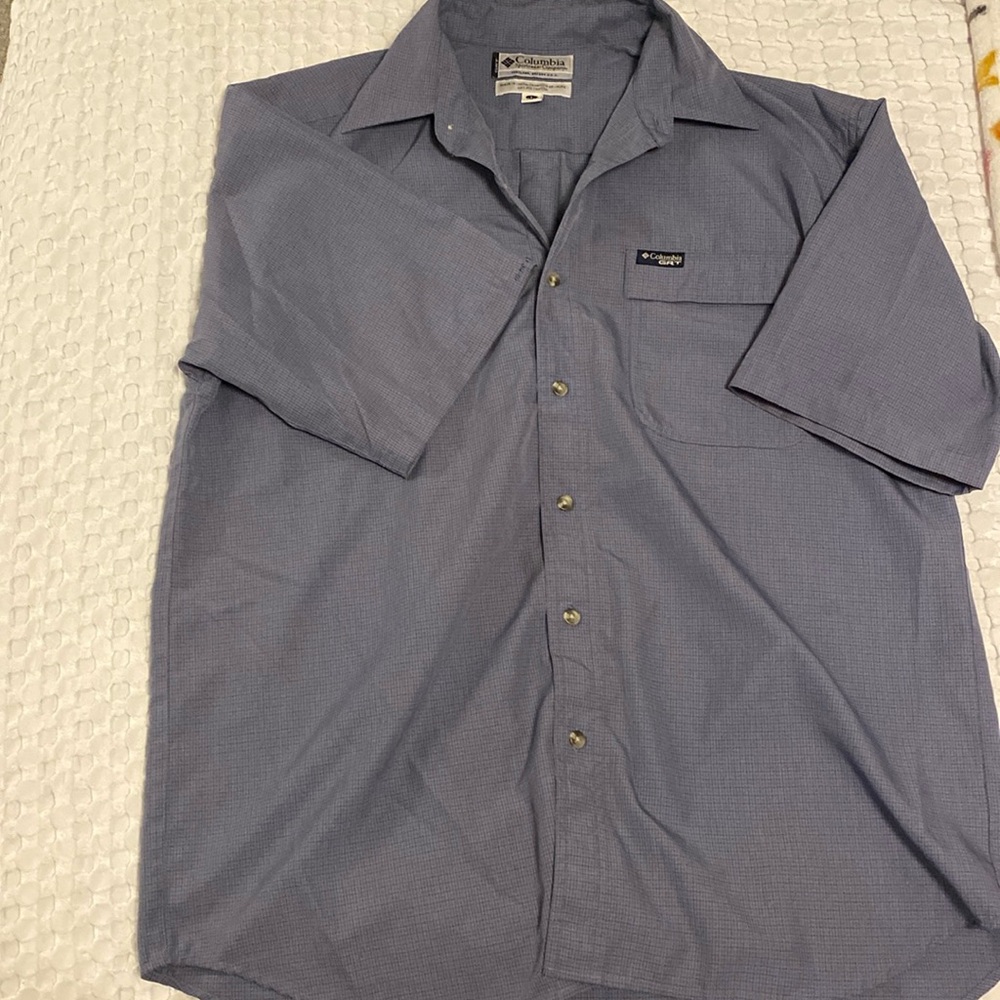 Columbia men’s short sleeve shirt